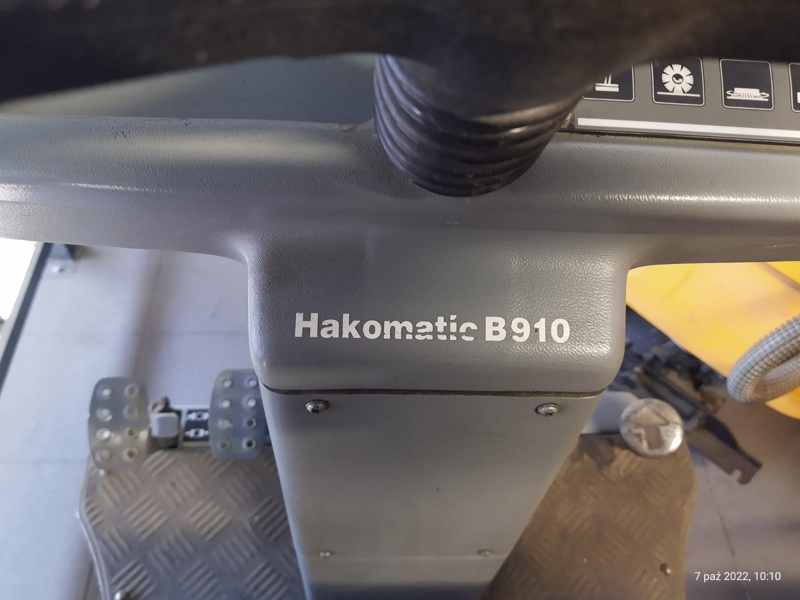 Myjka samojezdna HAKOMATIC B910 Widlak